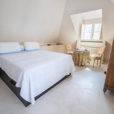 Bed and Breakfast Attico Palazzo Giustiniani Janov Exteriér fotografie