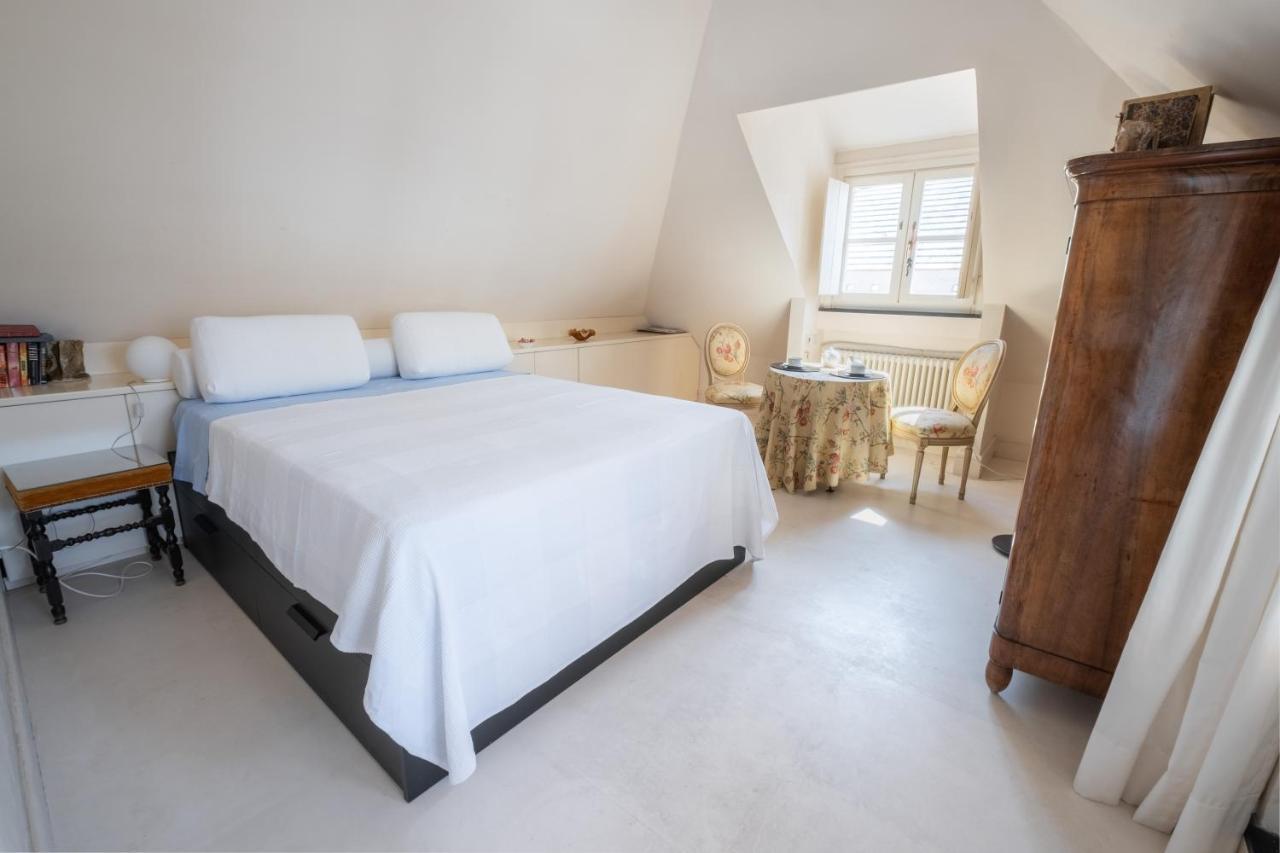 Bed and Breakfast Attico Palazzo Giustiniani Janov Exteriér fotografie